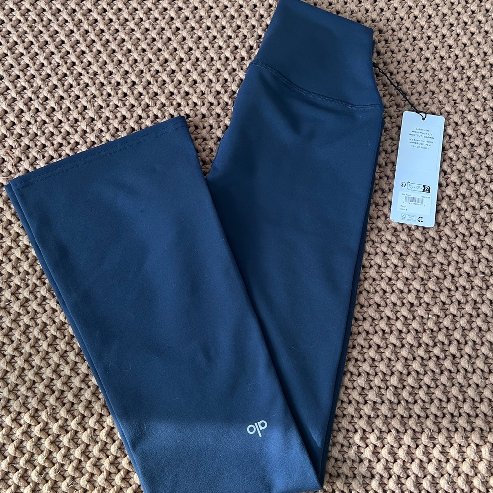 ALO YOGA AIRBRUSH HIGH WAIST 7/8 BOOTCUT LEGGING